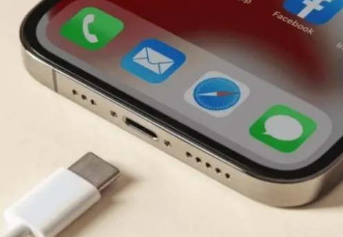 贵州苹果15维修分享iPhone15改USB-C接口后能和安卓用户互借充电器吗 